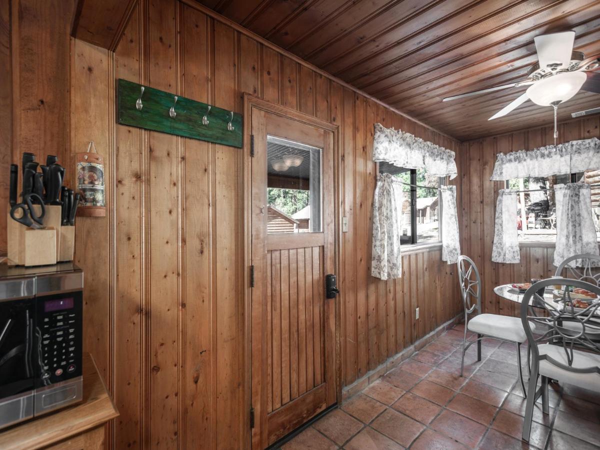 Alpine Cabin, 3 Bedrooms, Deck, Sleeps 8 Ruidoso Exterior photo