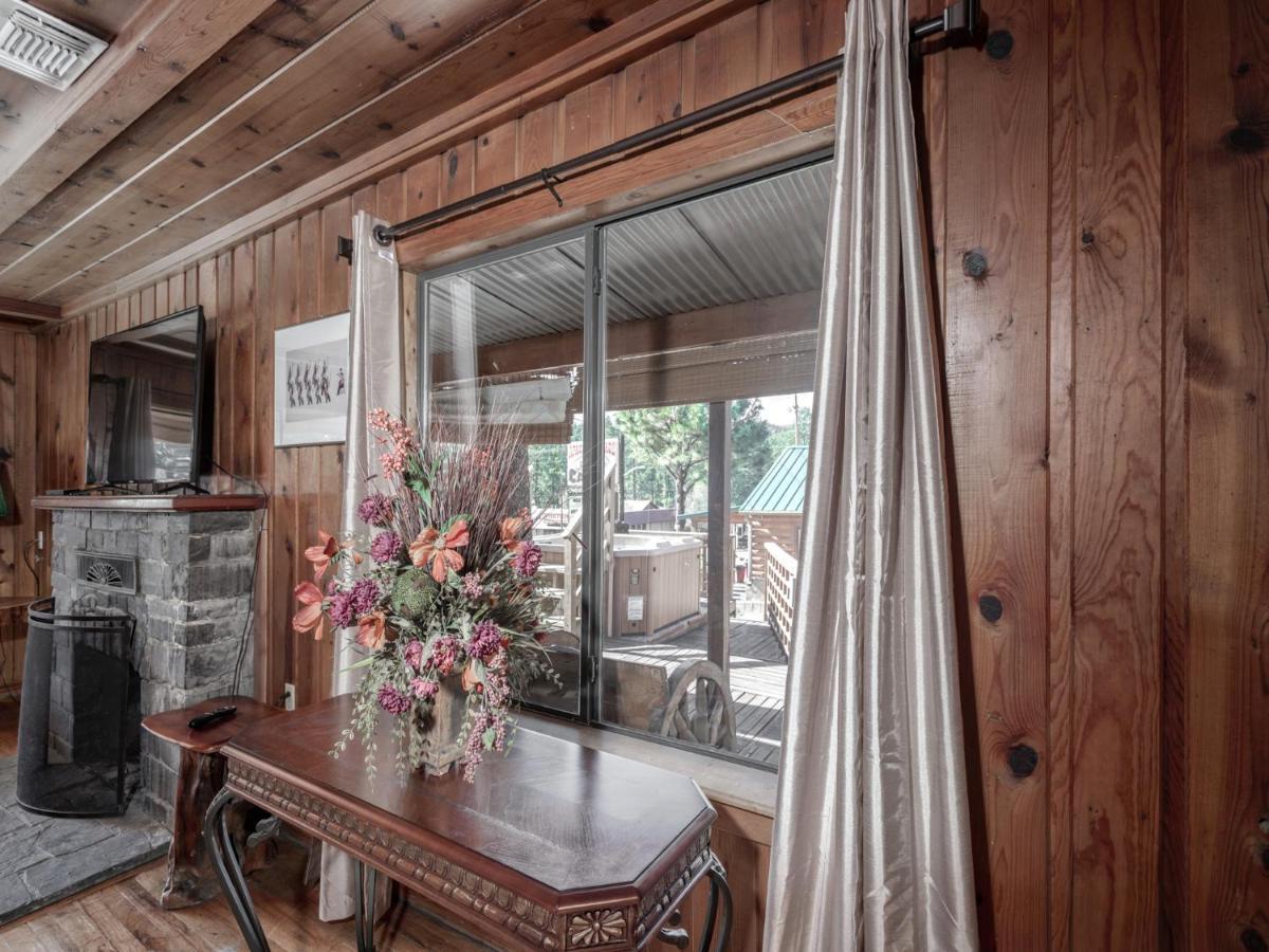 Alpine Cabin, 3 Bedrooms, Deck, Sleeps 8 Ruidoso Exterior photo